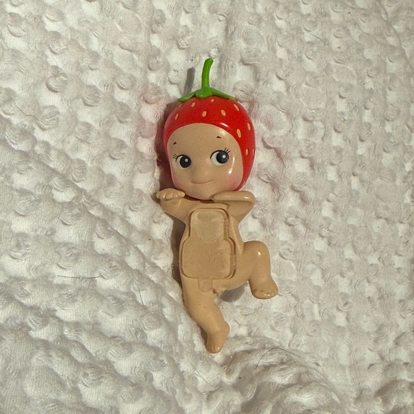 Sonny Angel Accessories - Strawberry Sonny Angel Hipper